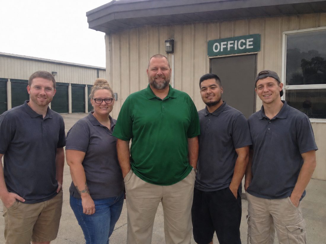 Pest control professionals in Florence-Graham, CA